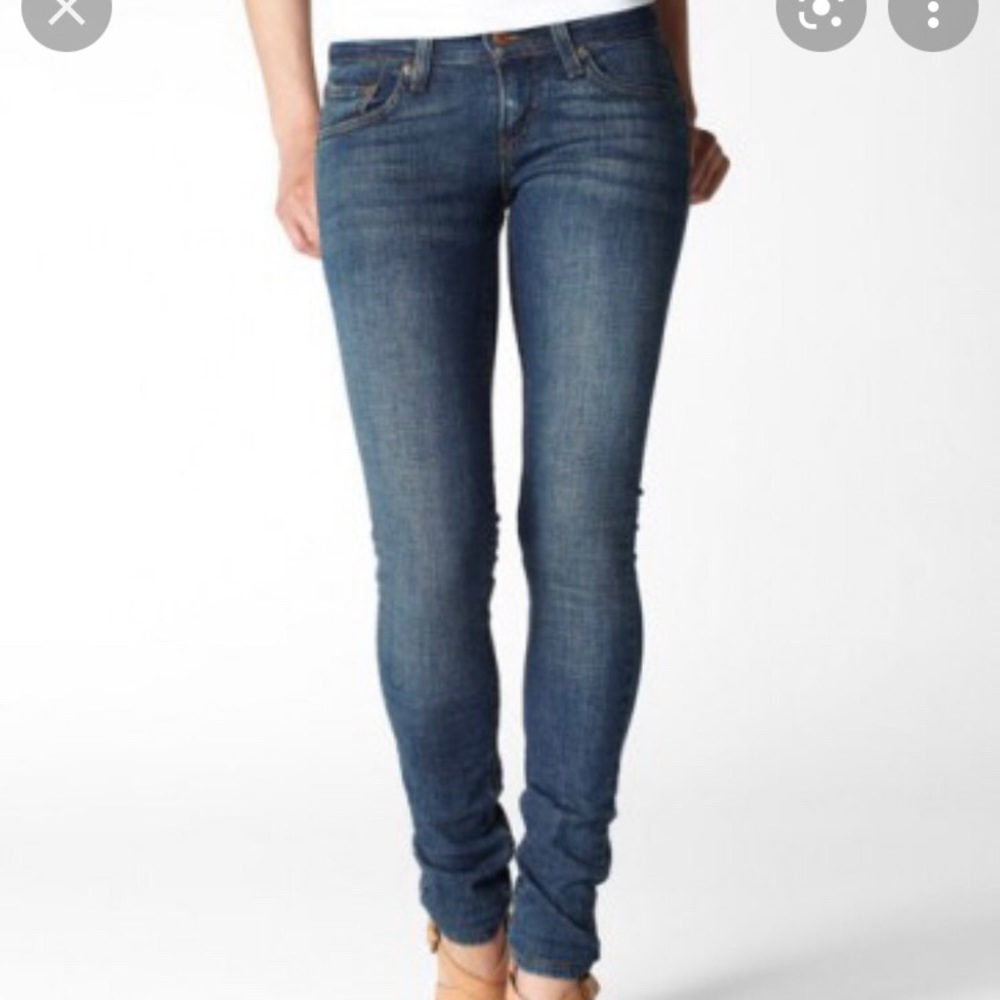 Levi 524 Skinny Jeans size 1